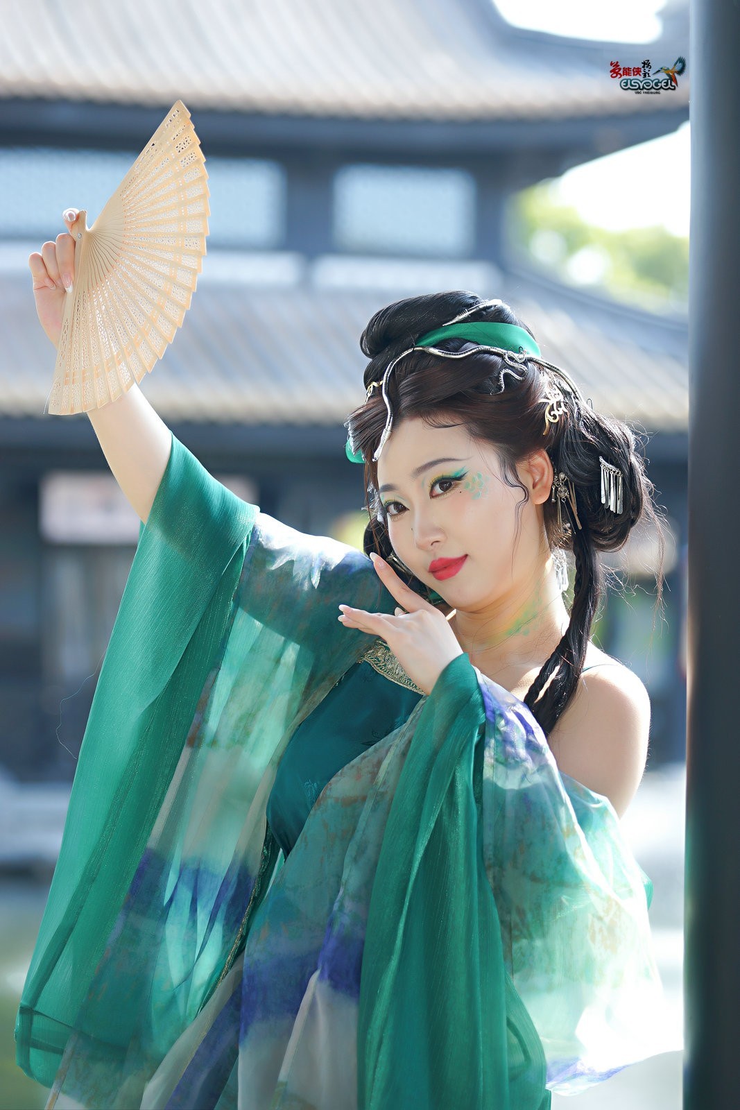 【春日青蛇妖女】---小魚