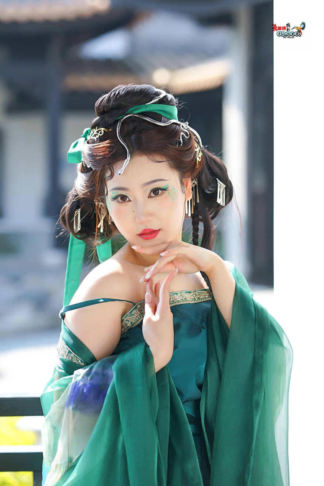 【春日青蛇妖女】---小魚