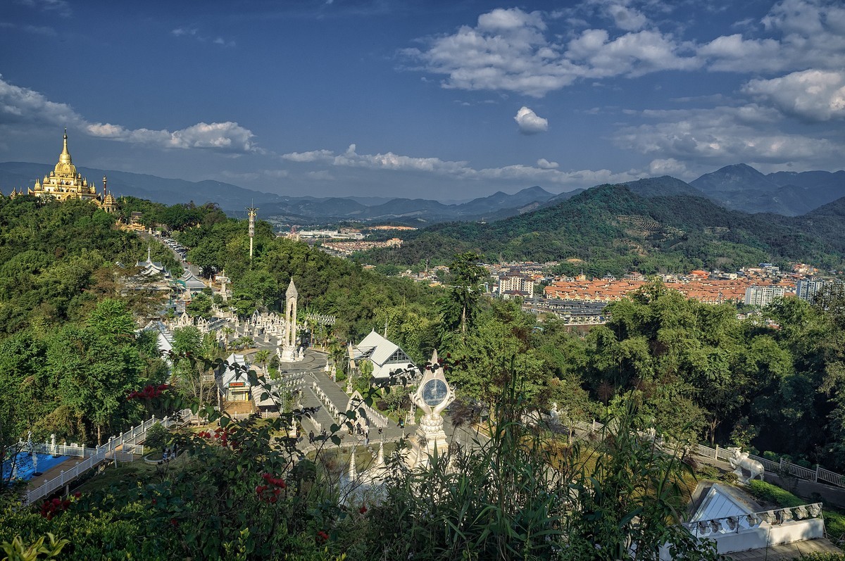 云南芒市 · 勐焕银塔（3）