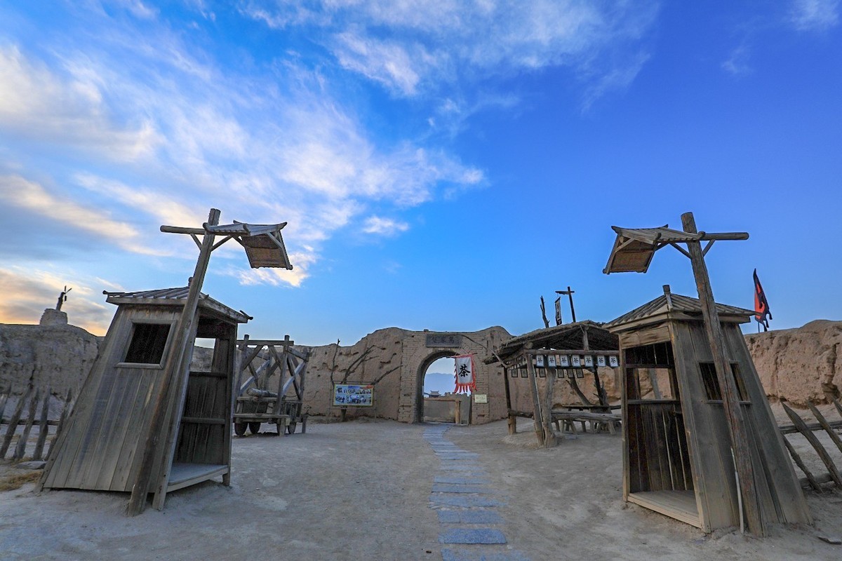 东方好莱坞——镇北堡西部影视城