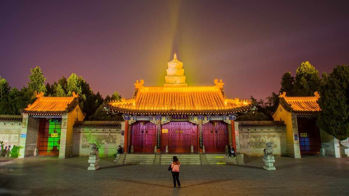 21.3川西行（三）-------西安大慈恩寺，大雁塔夜景