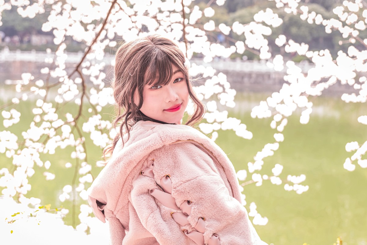 看一组Z24-120f/4s风景、微距及人像片，再谈谈这镜头