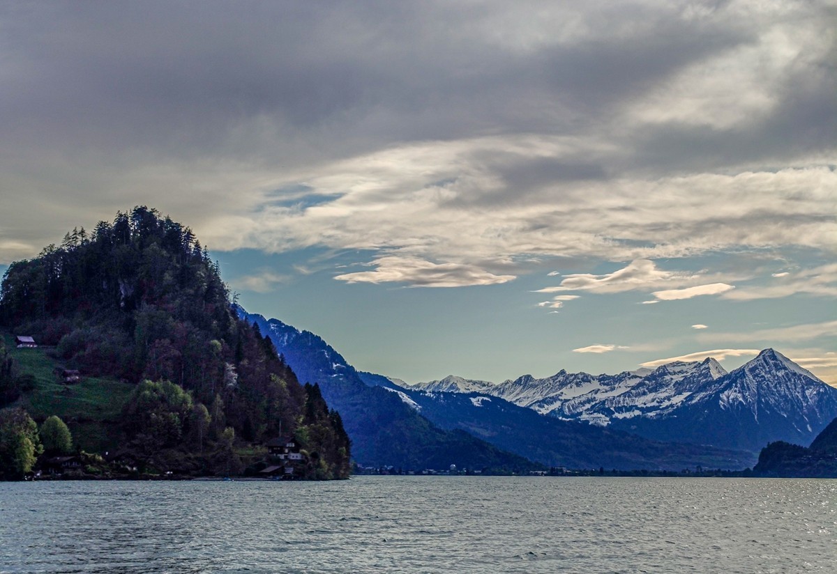 “因特拉肯”之湖