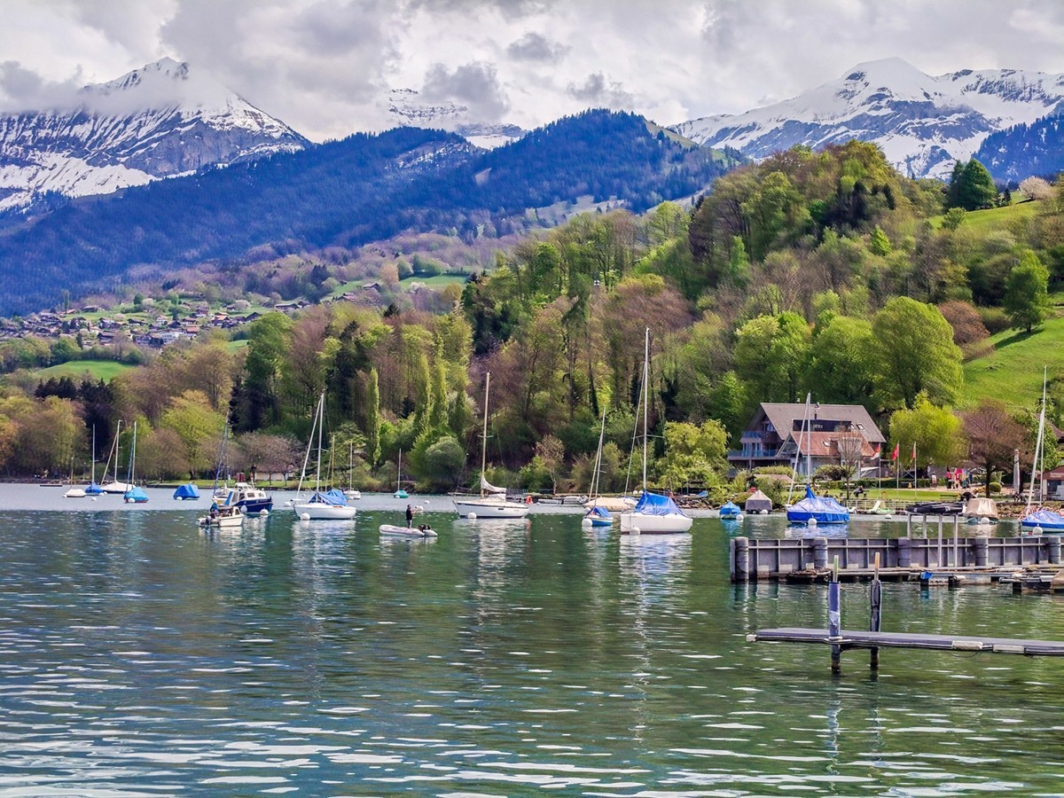 “因特拉肯”之湖