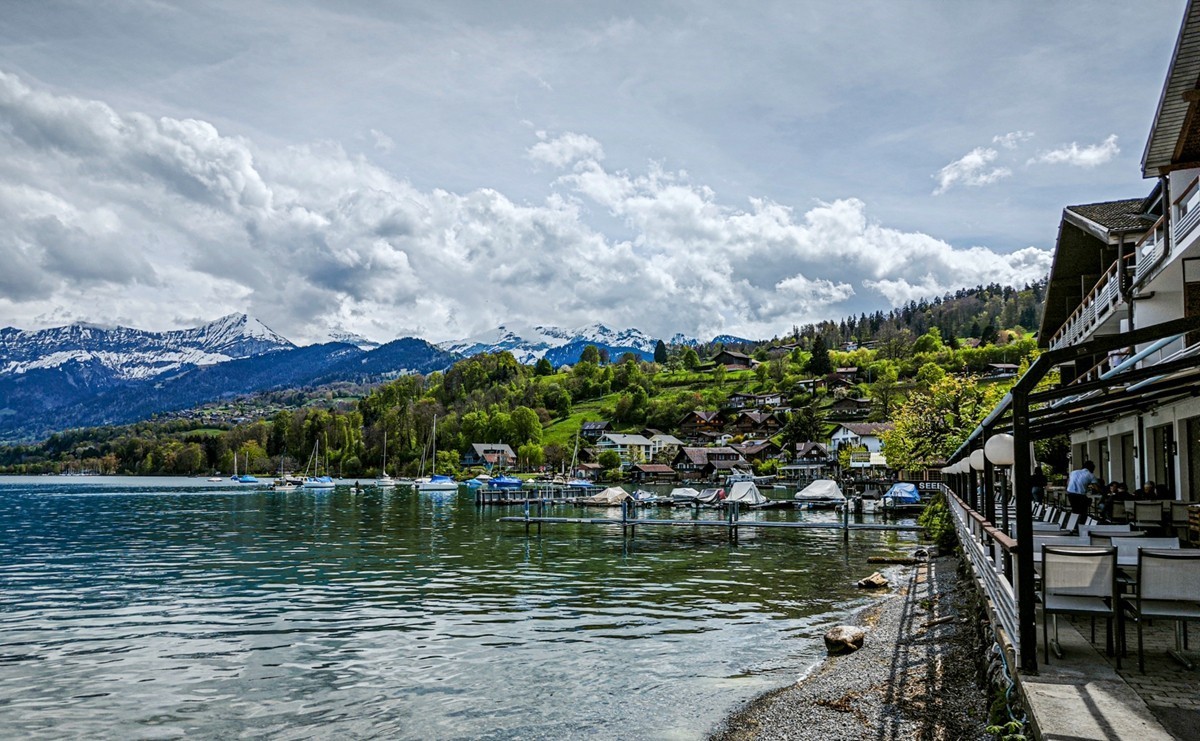 “因特拉肯”之湖