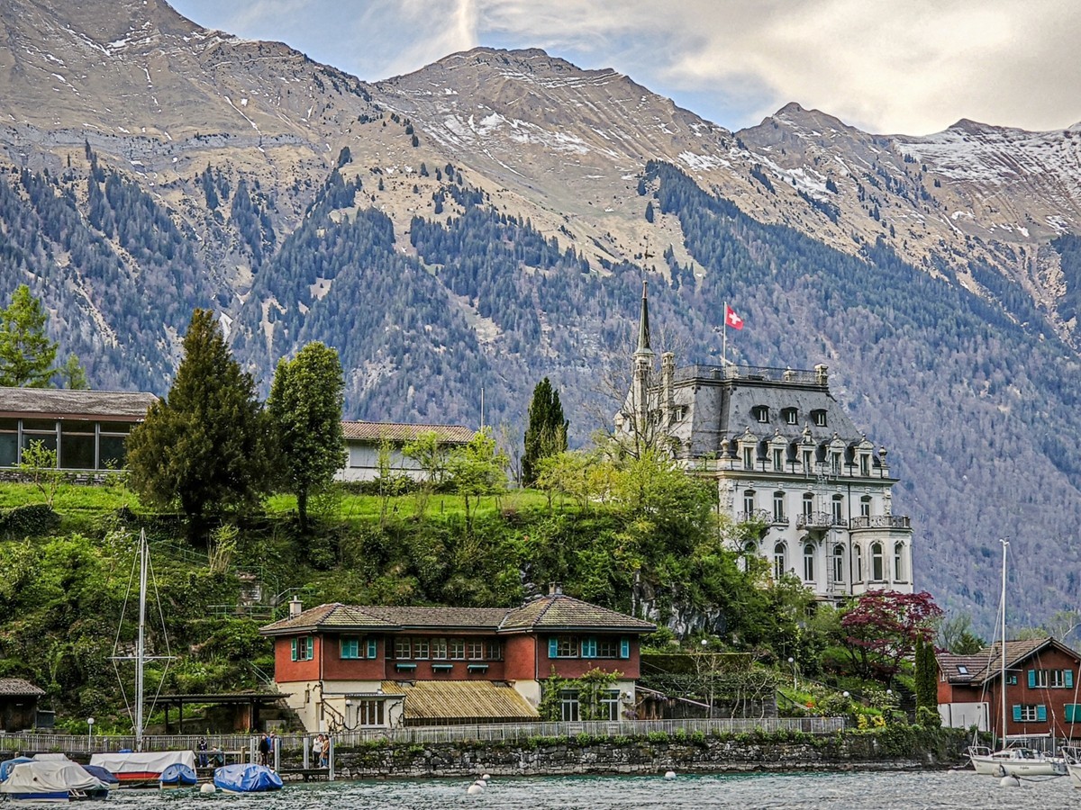 “因特拉肯”之湖