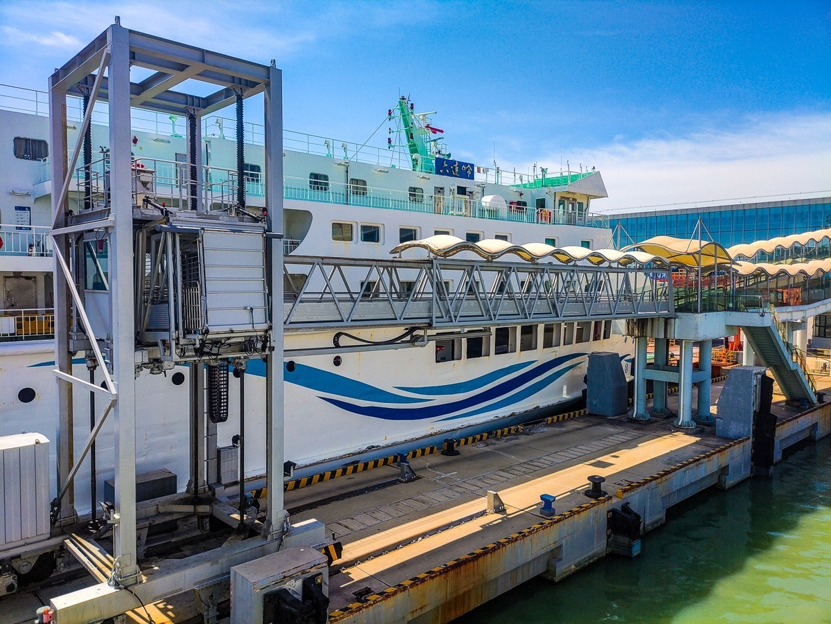 海南自驾游--- 海口新海港 至 湛江徐闻港