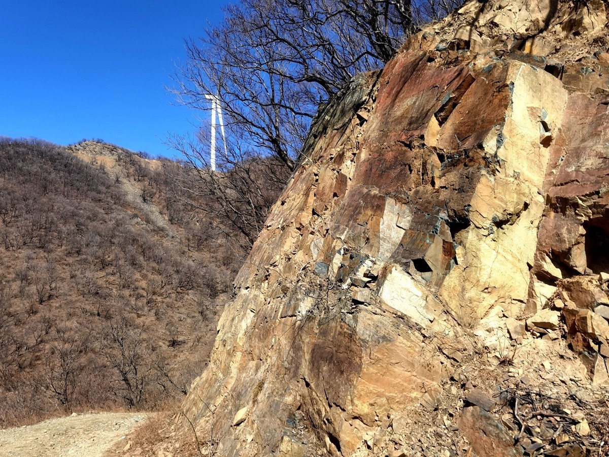 嵩县大坪乡到宜阳花果山乡新修的公路