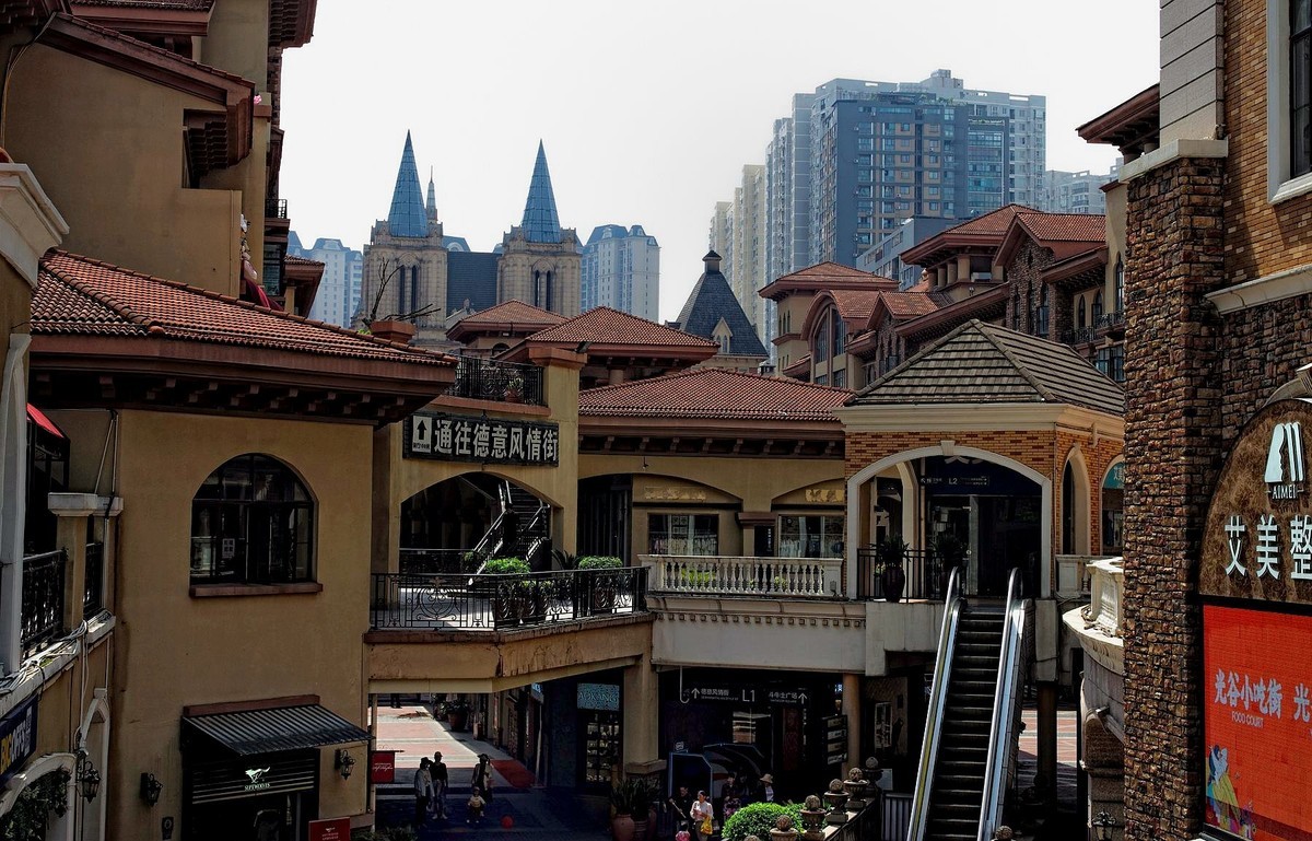 走拍西班牙风情街