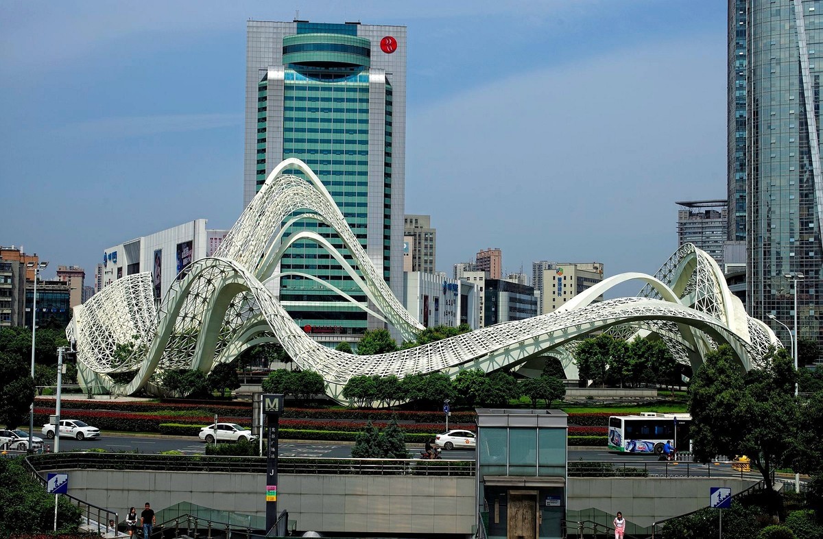 走拍西班牙风情街