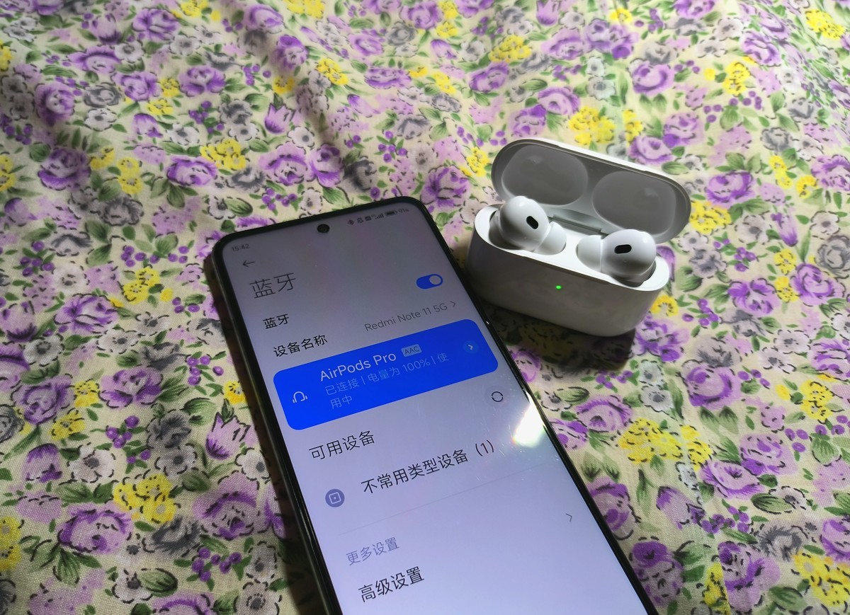 逛商场-购耳机。