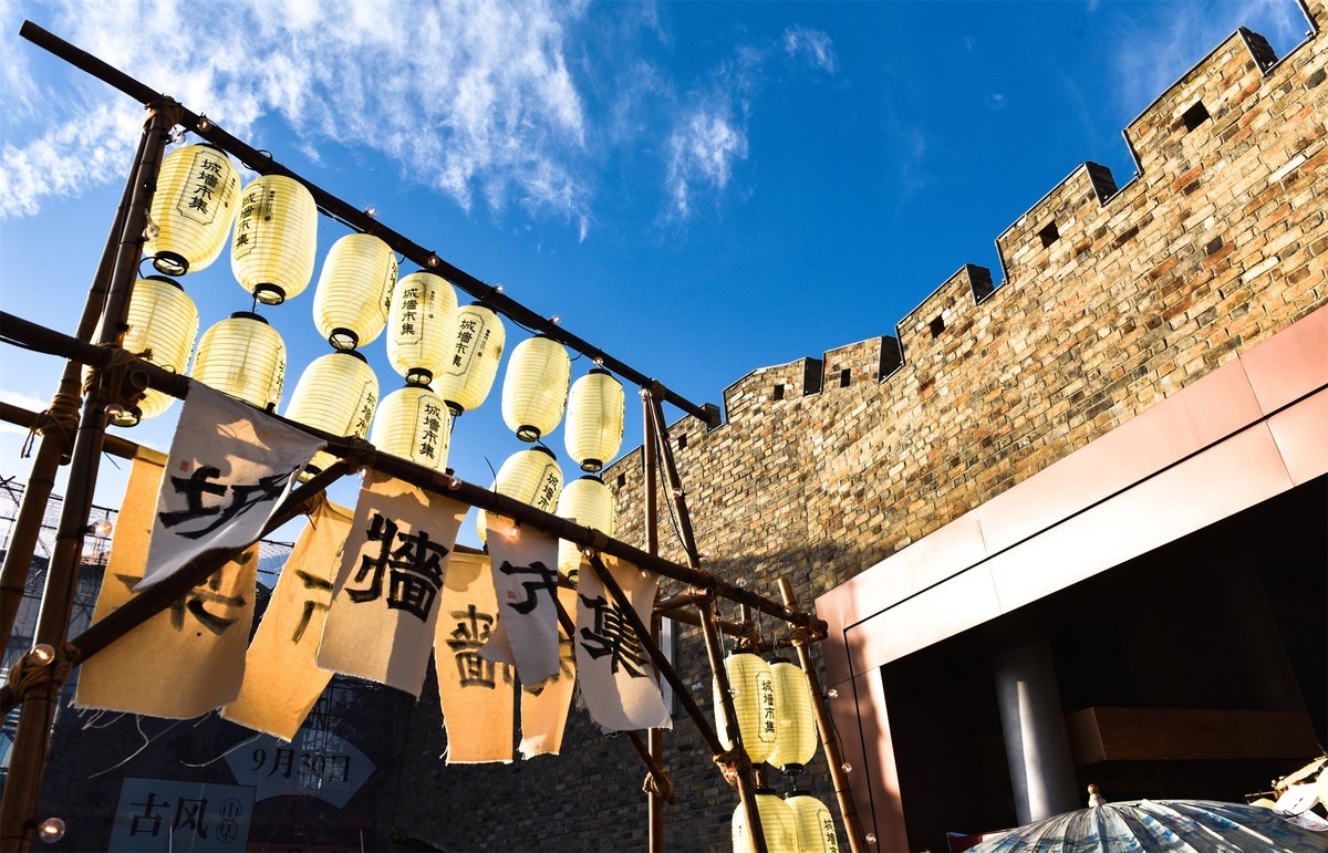 游览昙华林新城墙区