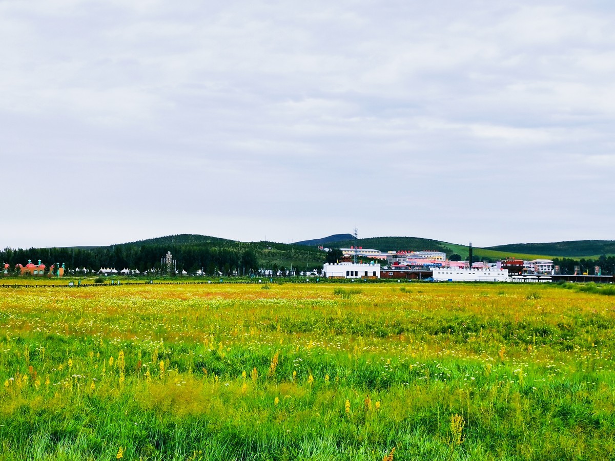 春暖花开的京北草原大汗行宫~~