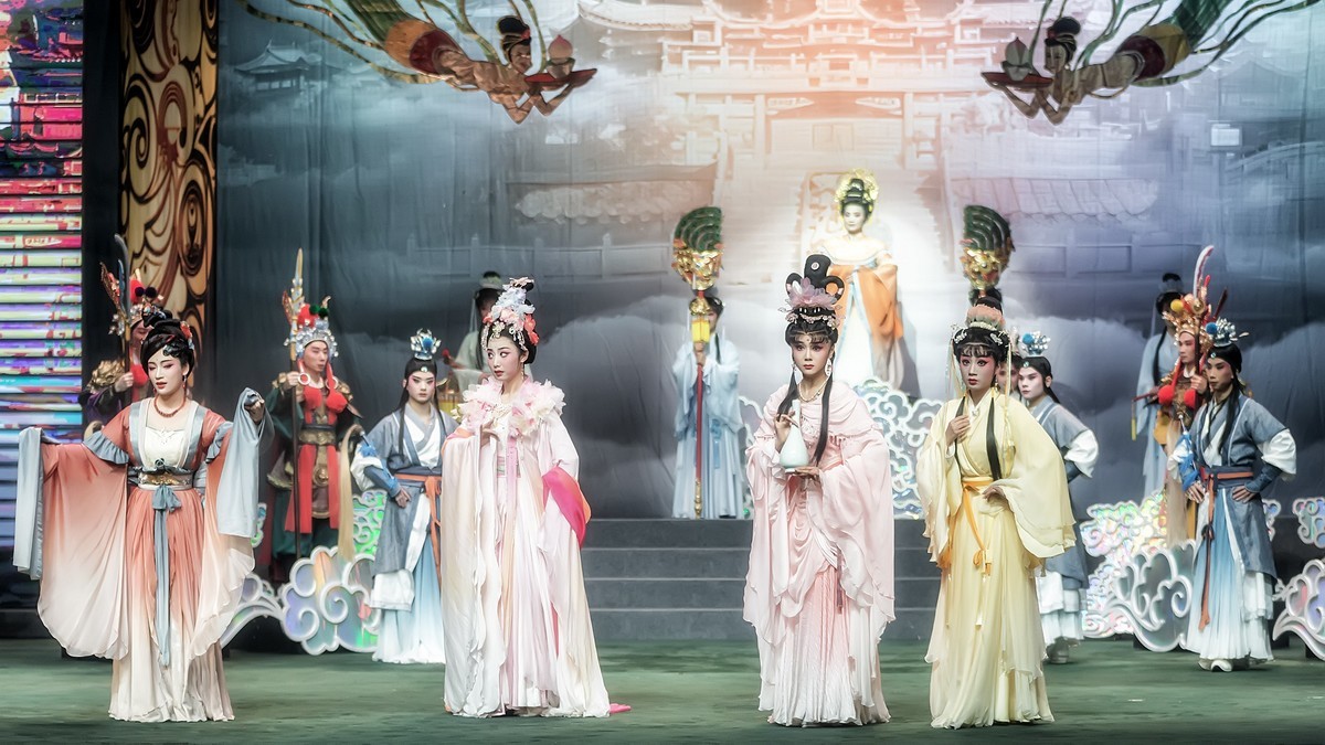 川剧《芙蓉花仙》（王母怒幽芙蓉仙，仙童护花贬凡间）