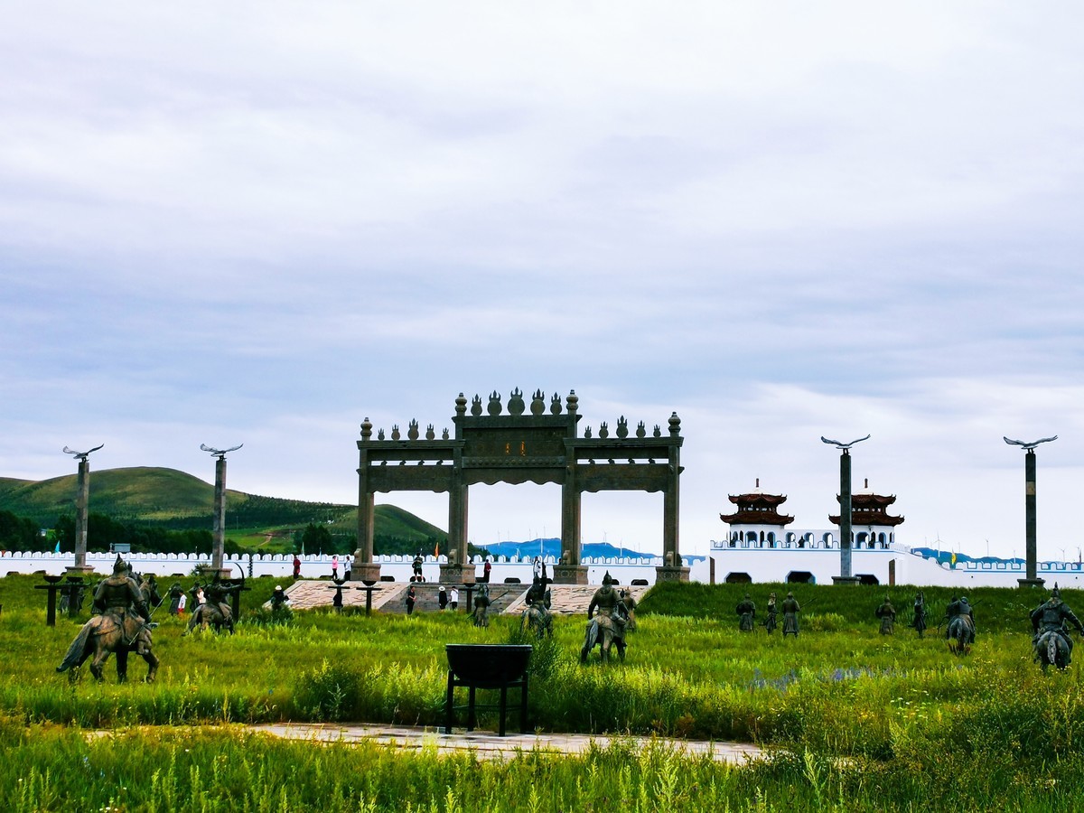 春暖花开的京北草原大汗行宫~~