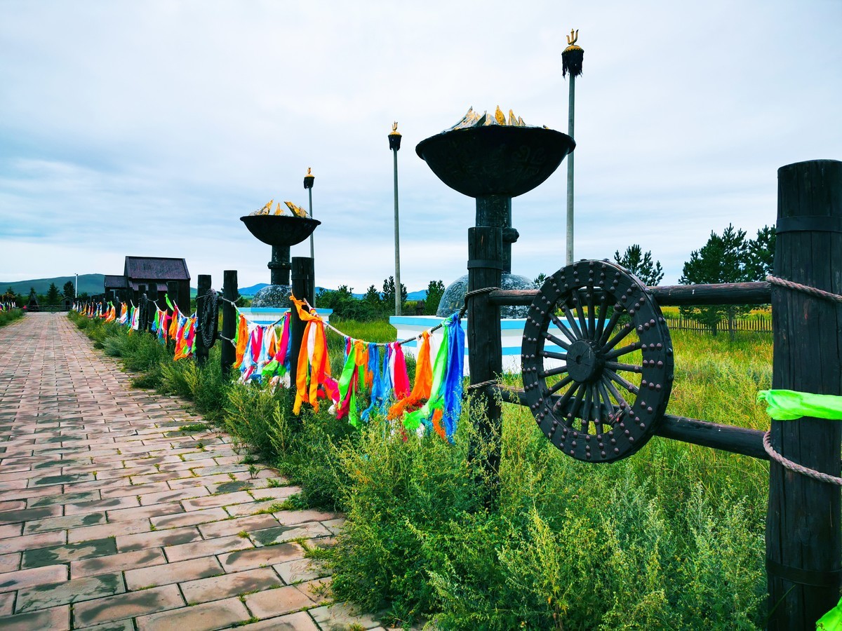 春暖花开的京北草原大汗行宫~~