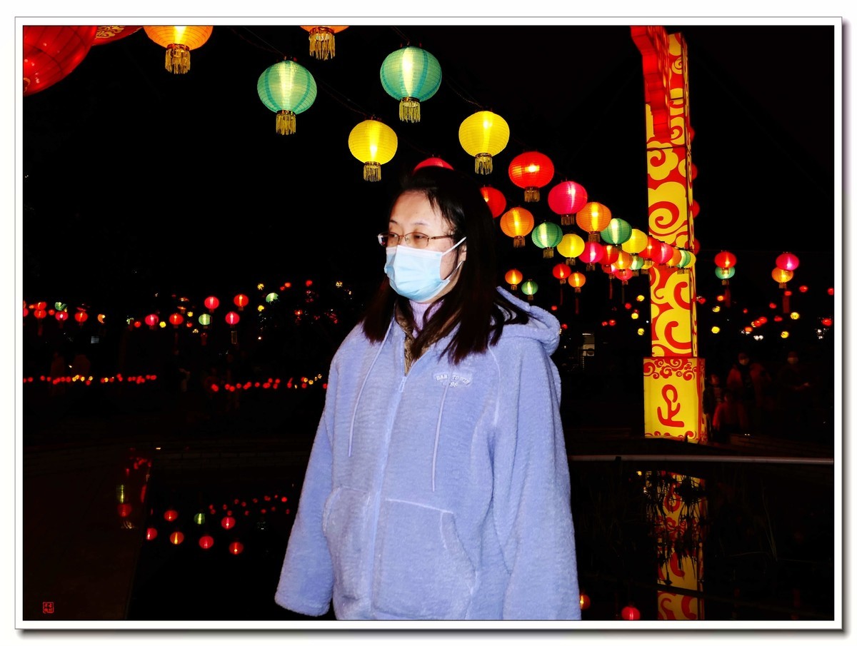 看灯饰---给大伙拜年啦！