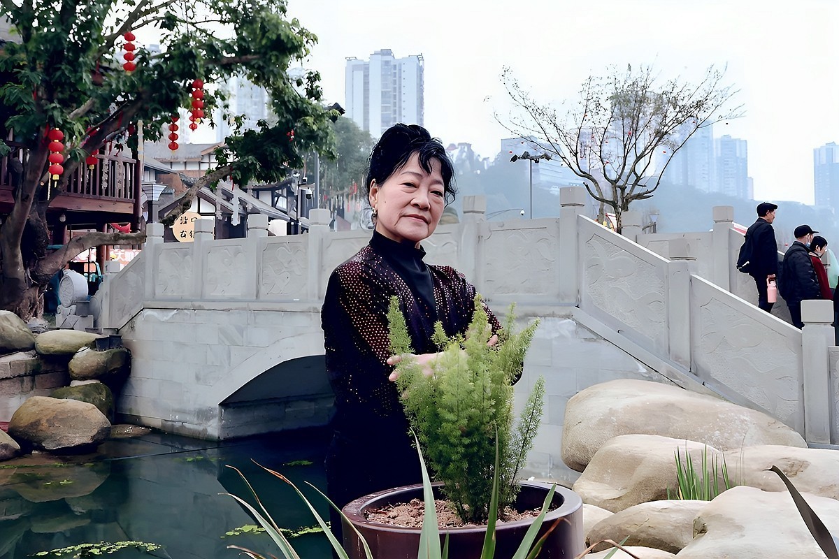 老姐妹们逛沿口古镇