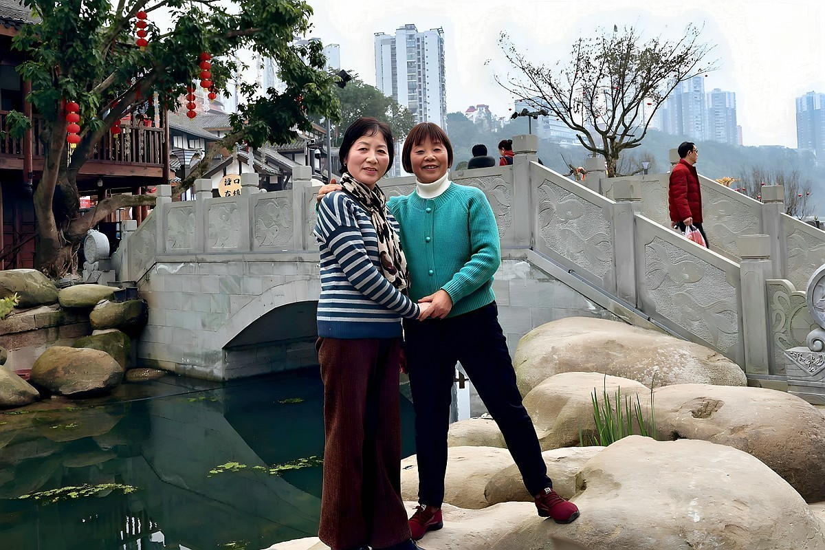 老姐妹们逛沿口古镇