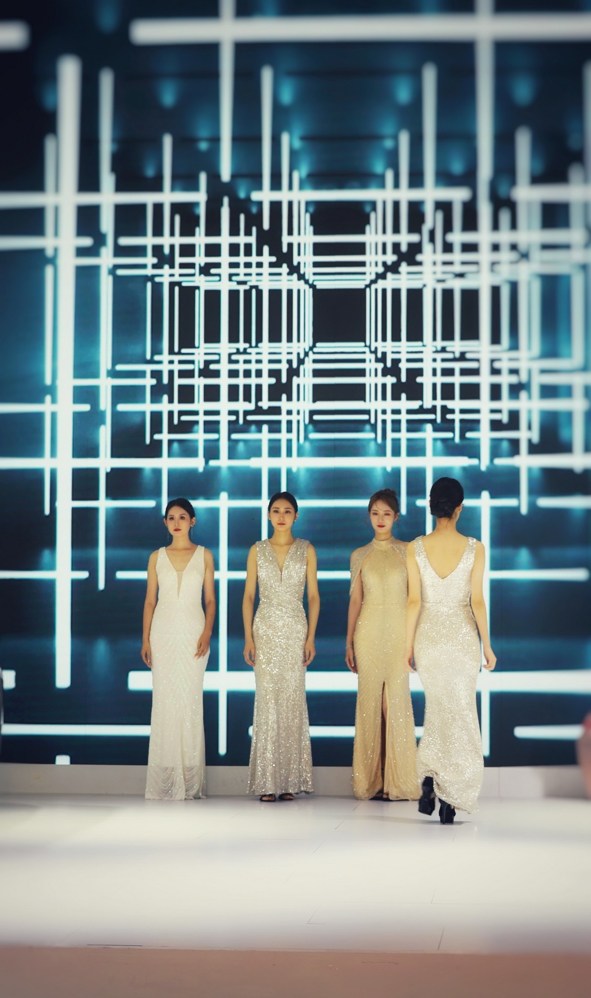 美女如云---国庆车展