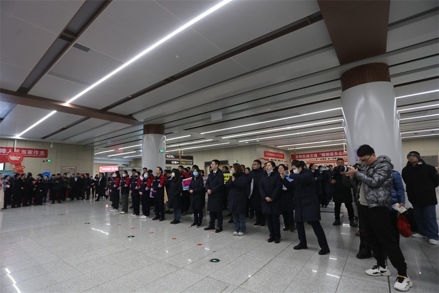 快闪洛阳地铁2号线的演艺