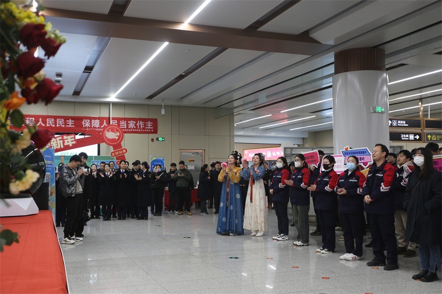 快闪洛阳地铁2号线的演艺