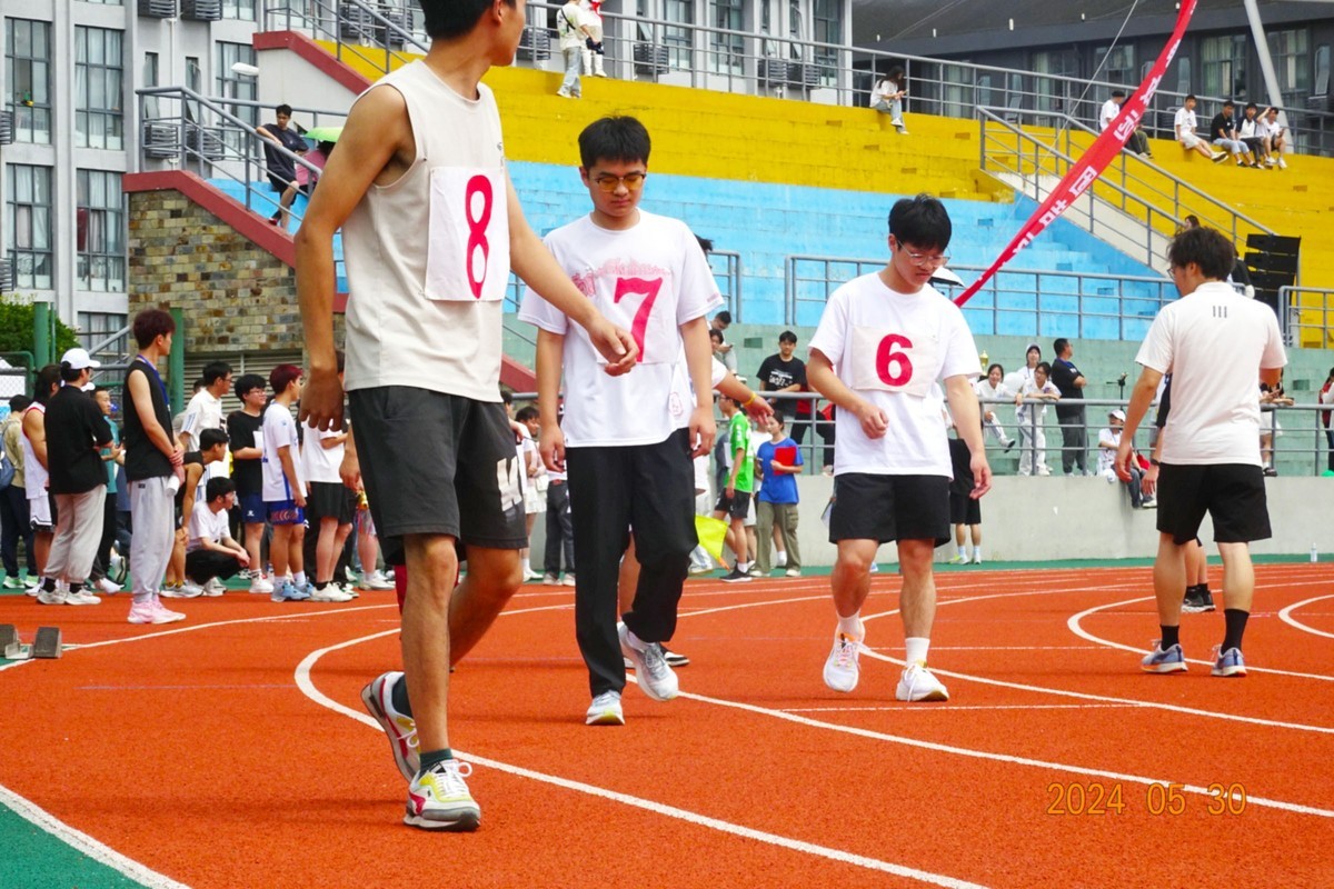 运动场上见英雄