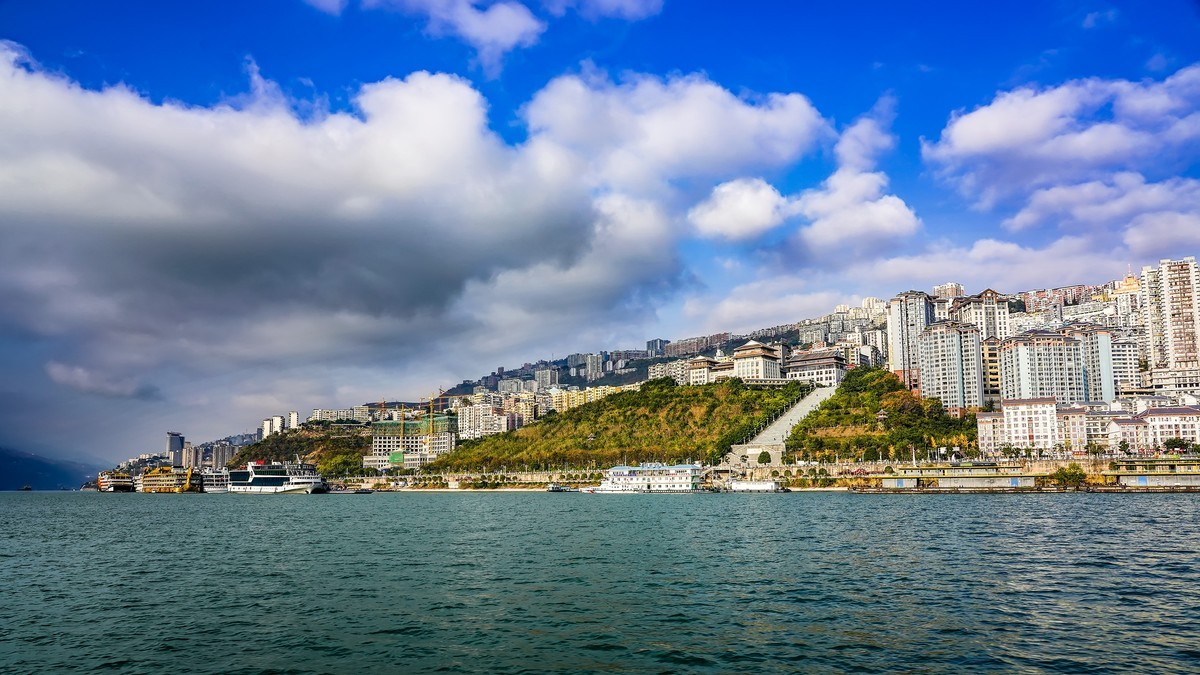 巫峡峡口賞巫山