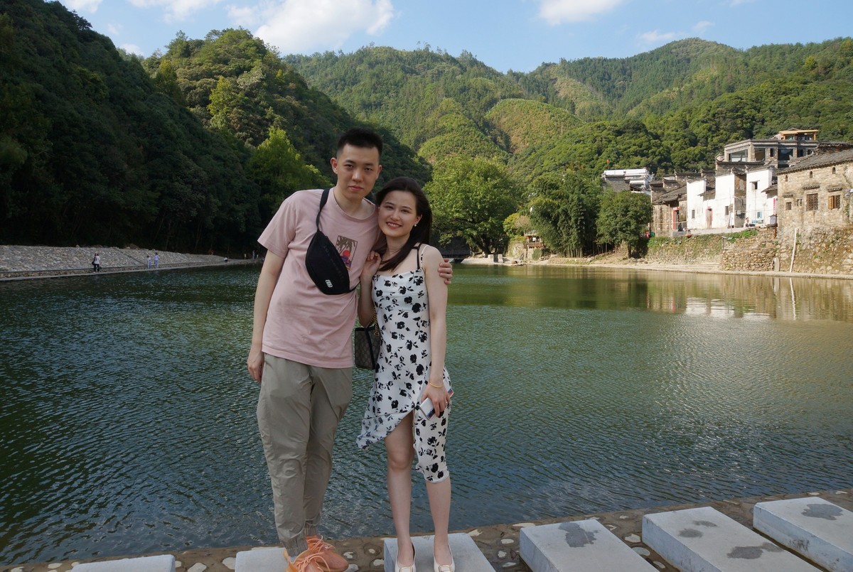 兼职做一回儿子儿媳的摄影师