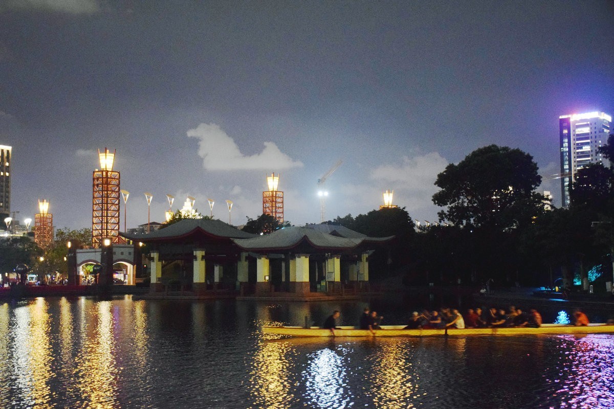 2023秋 广东行（23）叠滘龙舟披夜色