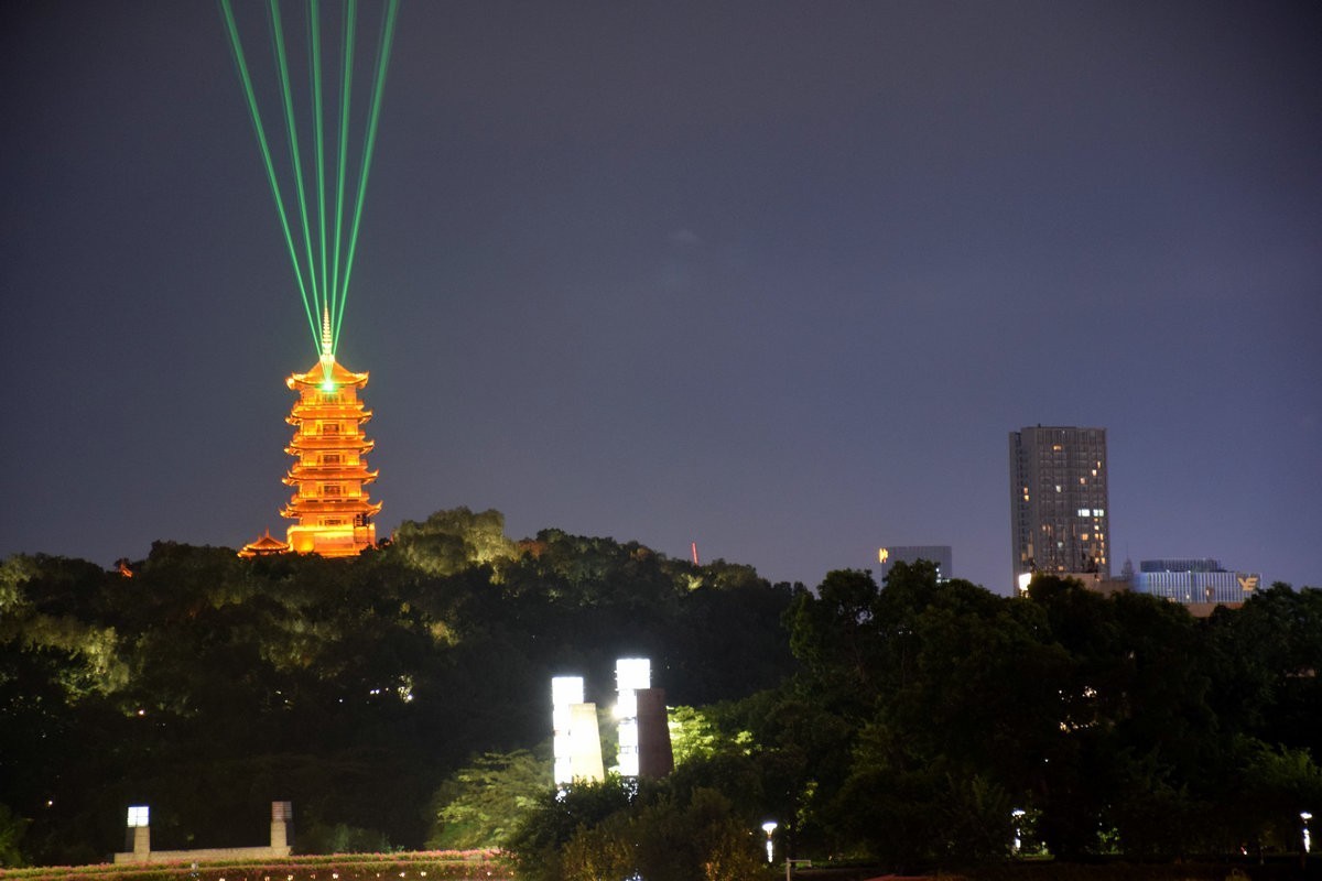 2023秋 广东行（23）叠滘龙舟披夜色