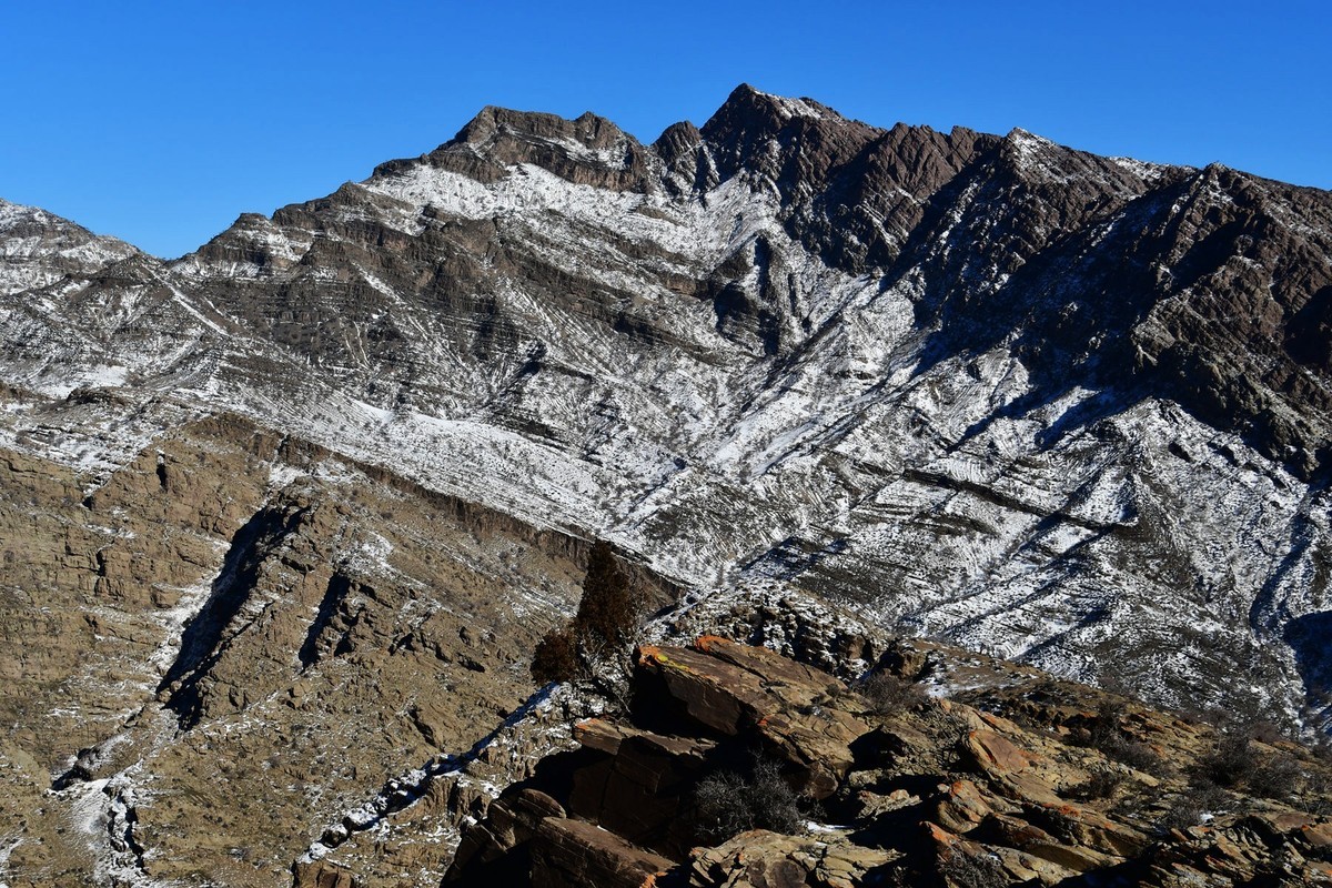 雪后去爬贺兰山