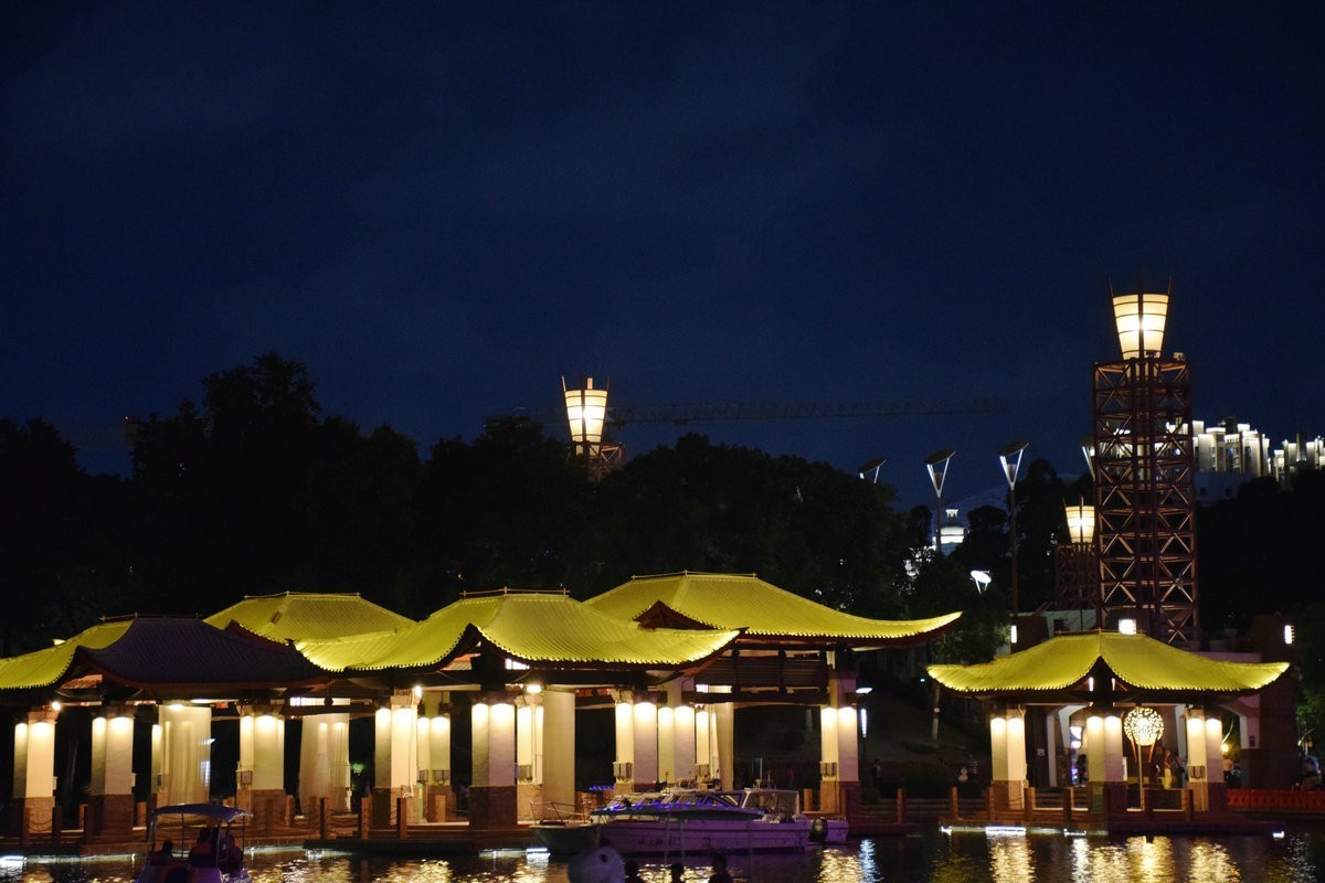 2023秋 广东行（23）叠滘龙舟披夜色