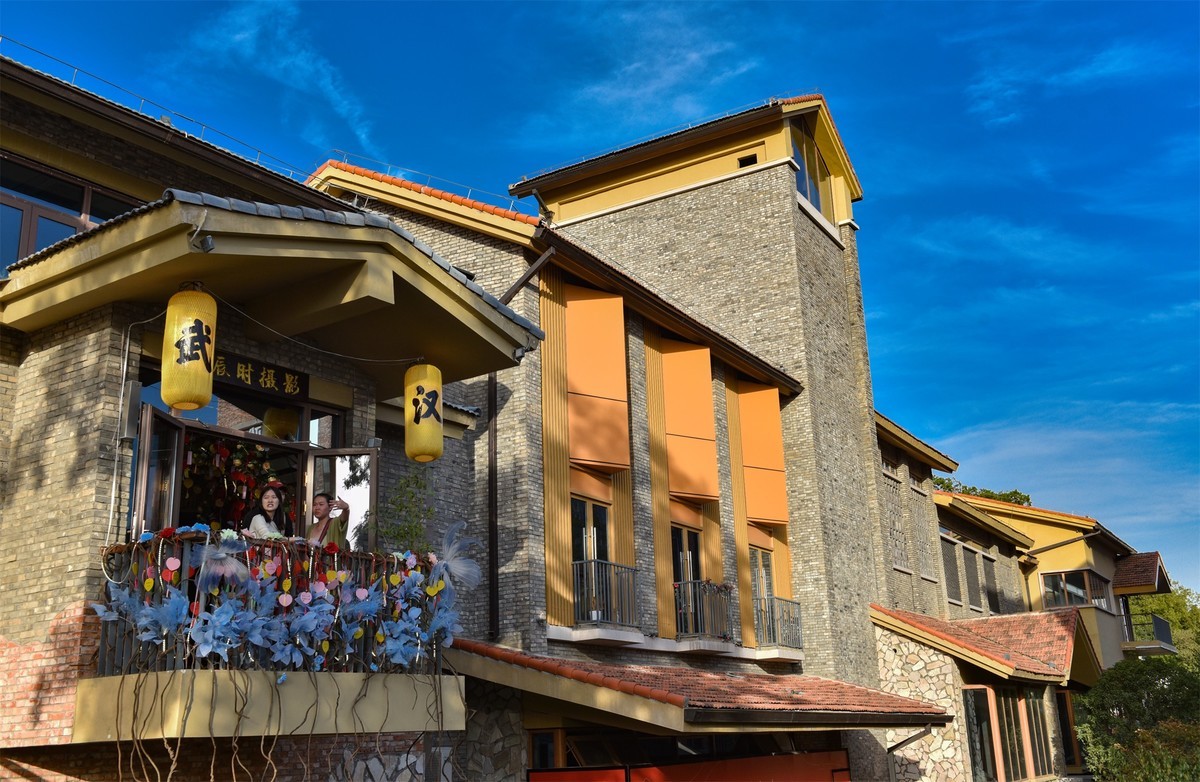 游览昙华林新城墙区1