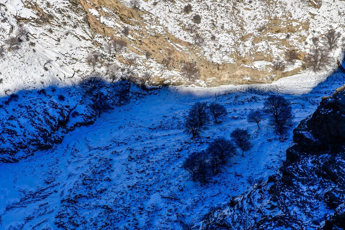 雪后去爬贺兰山