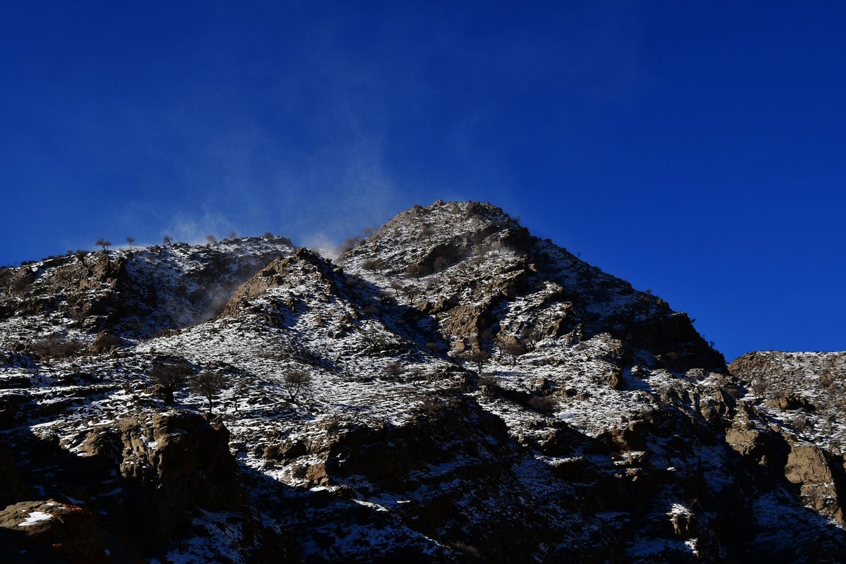 雪后去爬贺兰山
