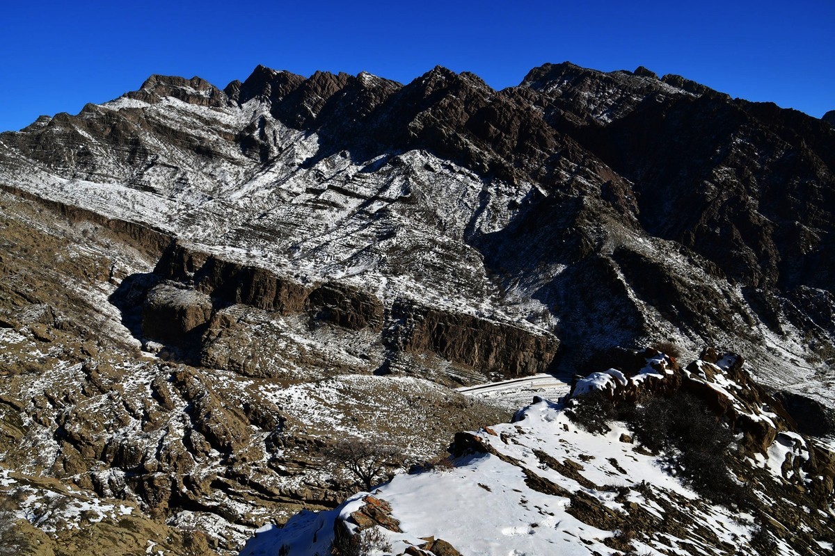 雪后去爬贺兰山