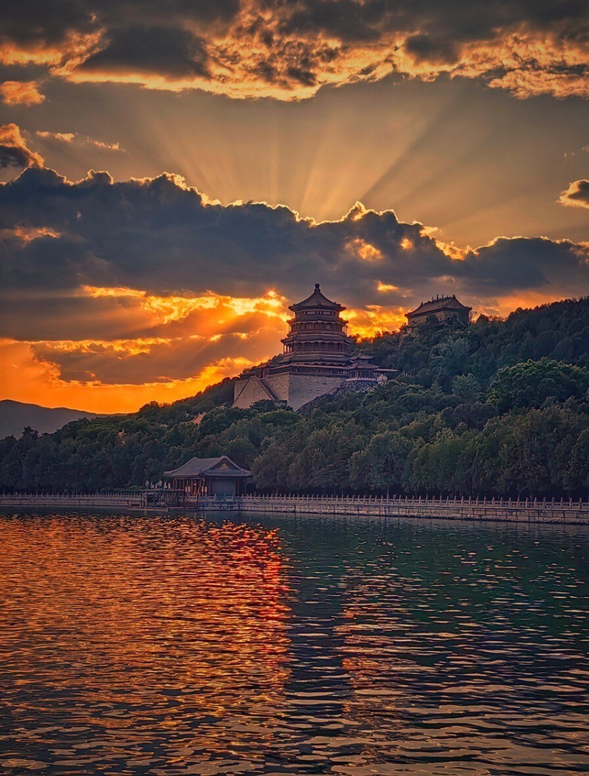 #城市风景一角#——本周摄影主题获奖名单已公布