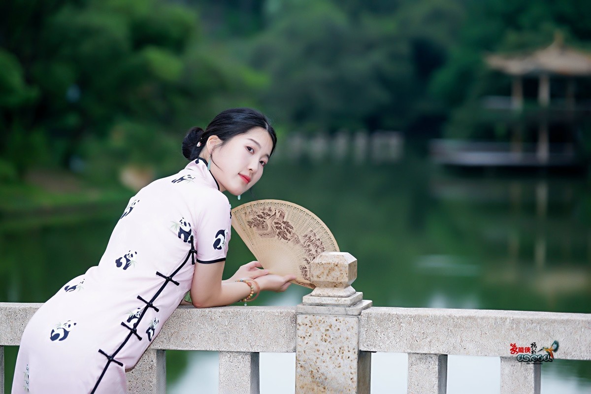 【夏日旗袍少女】---似海