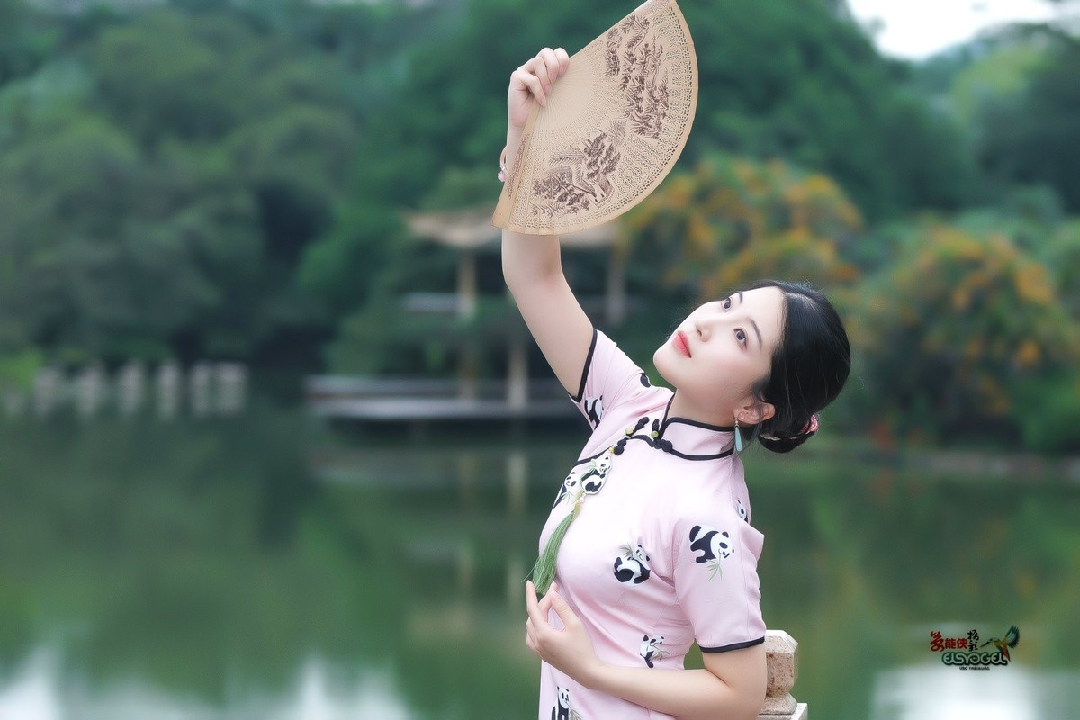 【夏日旗袍少女】---似海