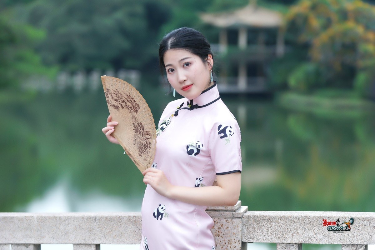 【夏日旗袍少女】---似海