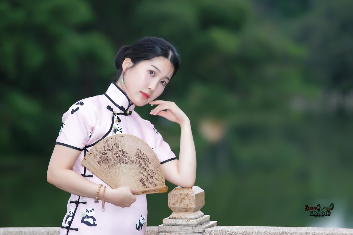 【夏日旗袍少女】---似海