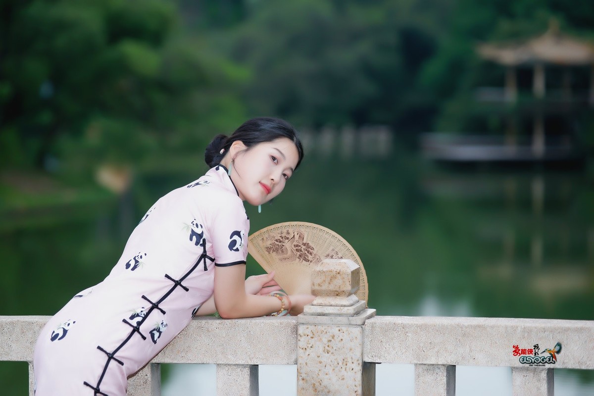 【夏日旗袍少女】---似海
