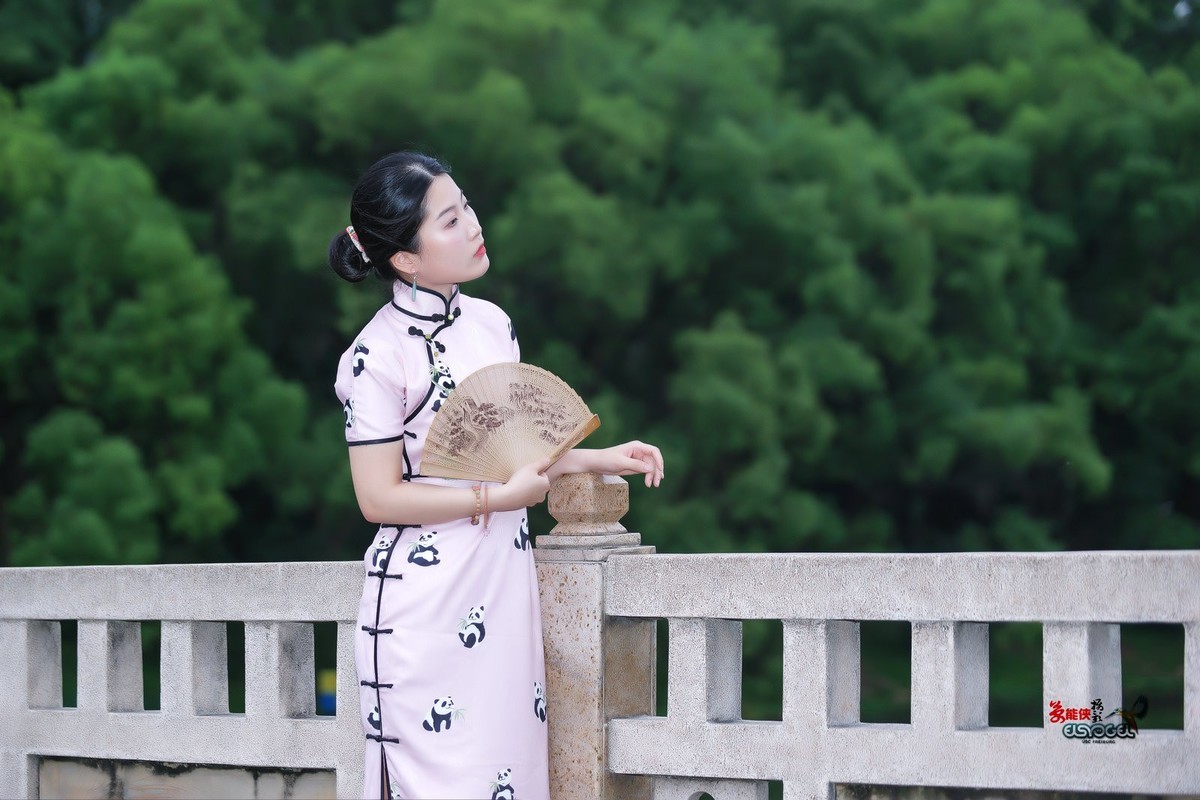 【夏日旗袍少女】---似海