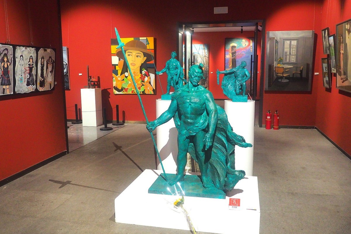 《引力场—2024河北师范大学美术与设计学院毕业季》展览