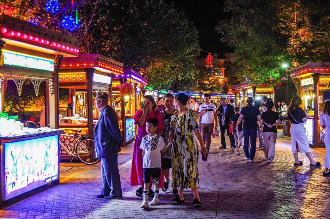 新疆行游--喀什古城夜市【3】