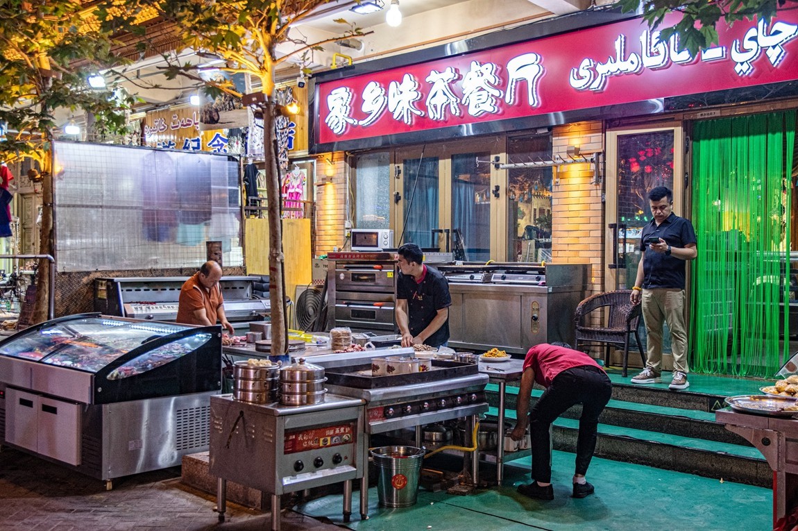 新疆行游--喀什古城夜市【3】