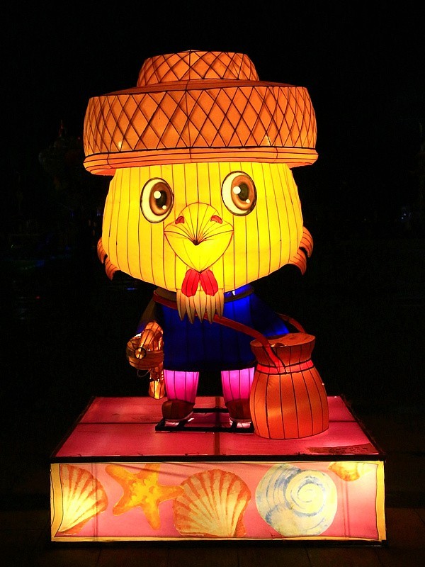 【不老松：海南游摄纪实】 文澜文化公园！发 组十二属相灯！(夜晚）