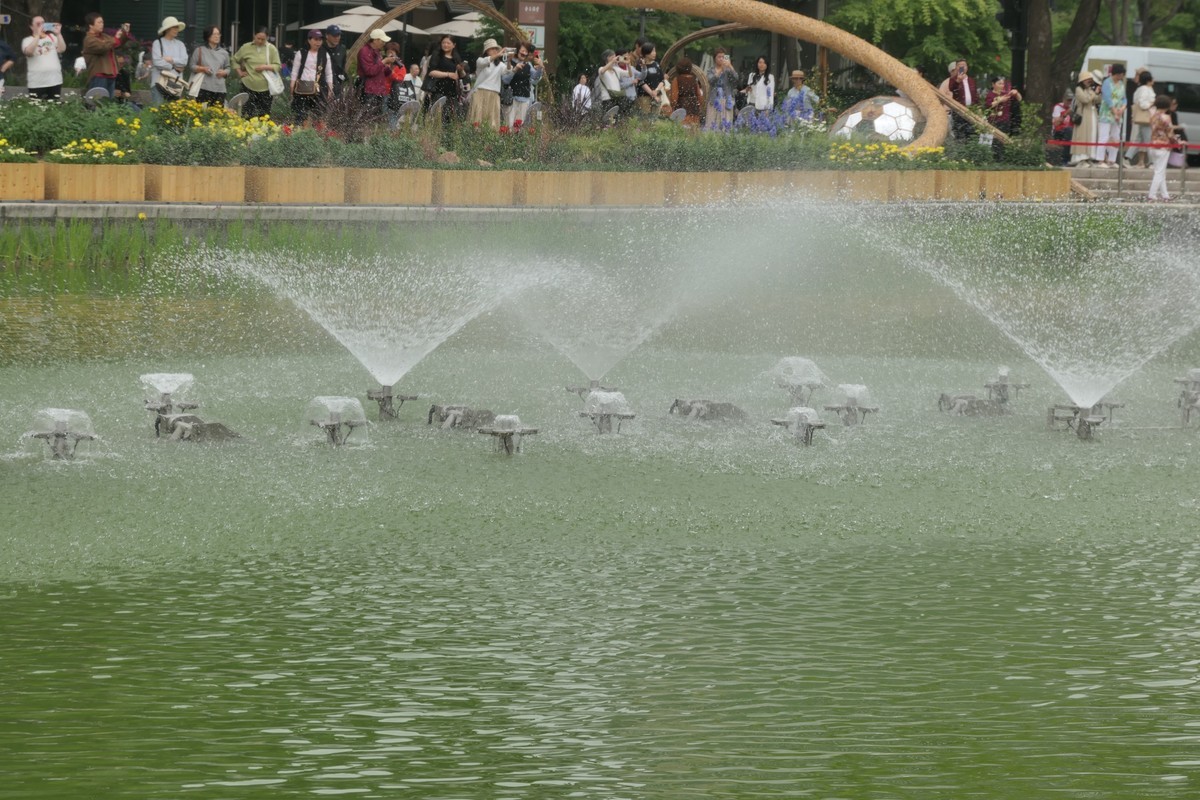 【太平湖畔】——摄于上海新天地
