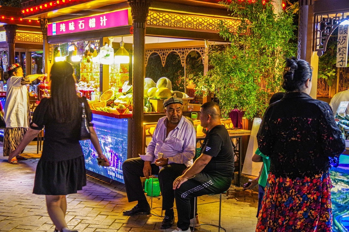 新疆行游--喀什古城夜市【3】